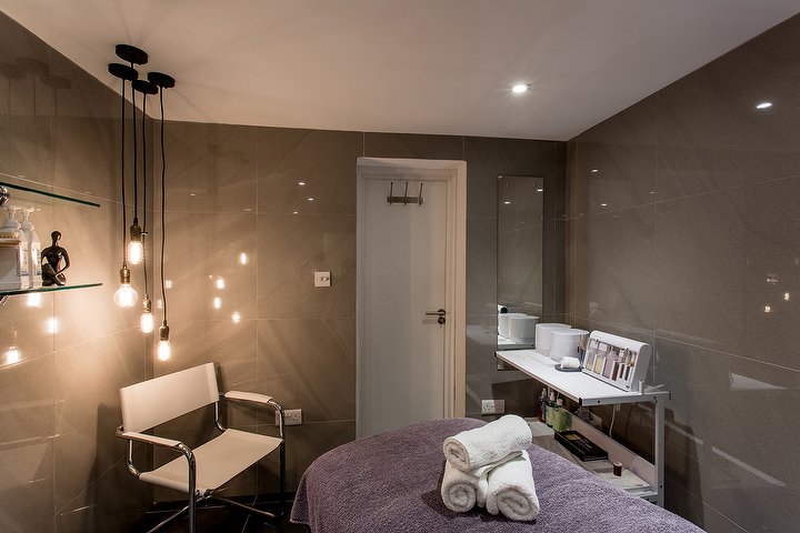 andre-prierre-brixton-salon